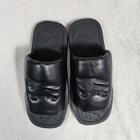 Burberry Leather Slab Knight Slides Leather Black Size 39eu 9us - Picture 6 of 15